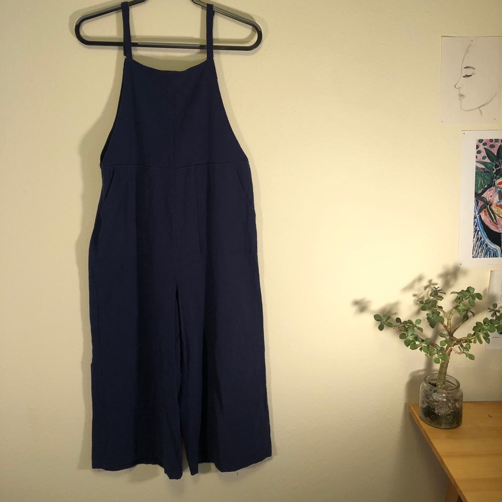 Navy blue linen jumpsuit!